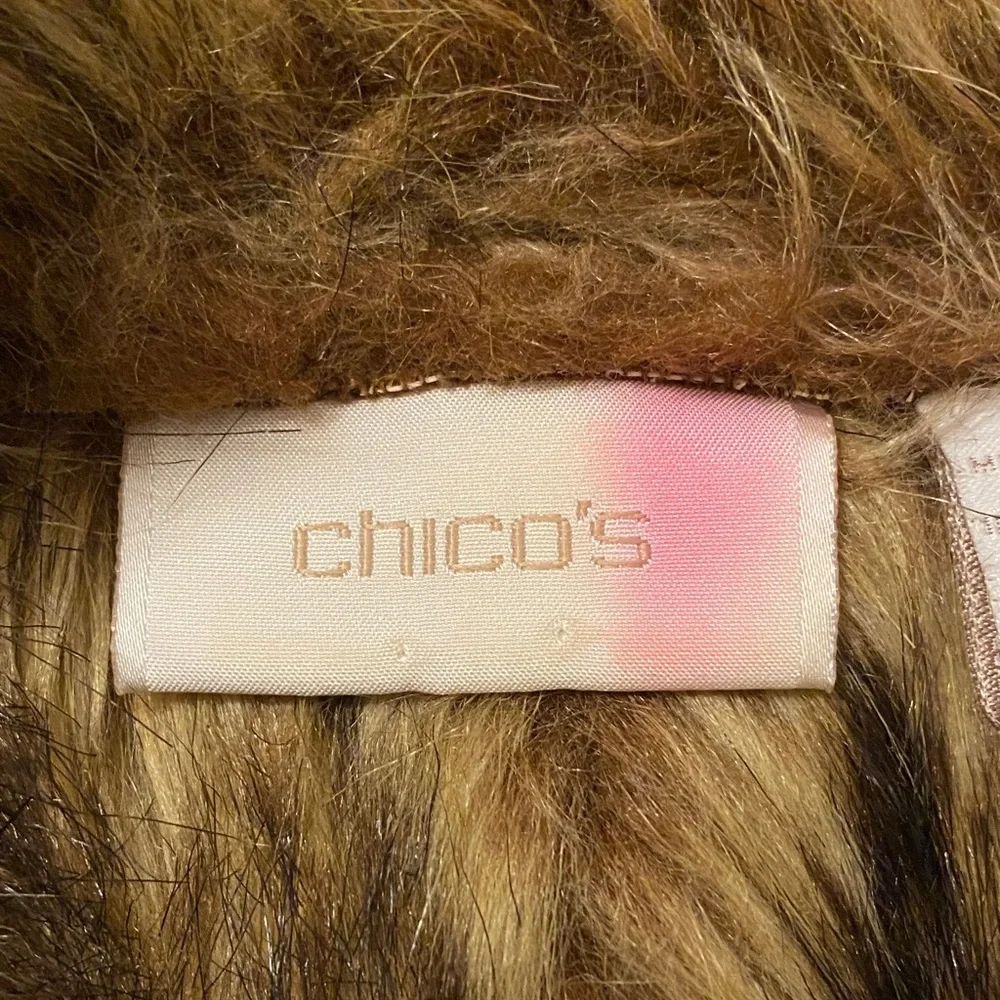 Trending fall 2025 Chicos faux suede and fur vest in mocha - Picture 7 of 8